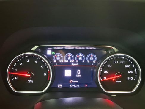 Used 2021 Chevrolet Suburban High Country RWD image 25