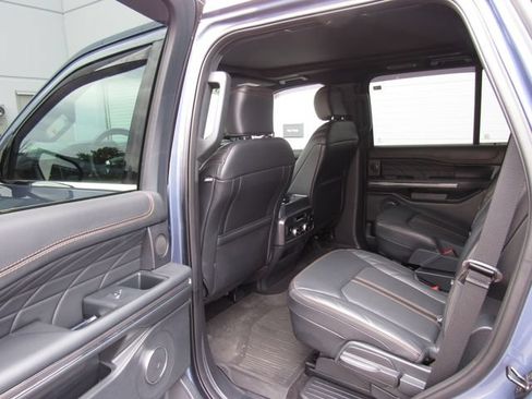 Used 2023 Ford Expedition Platinum AWD/4WD image 13