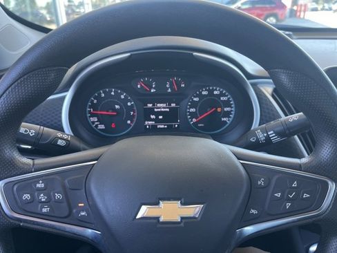 Used 2024 Chevrolet Malibu LT image 11