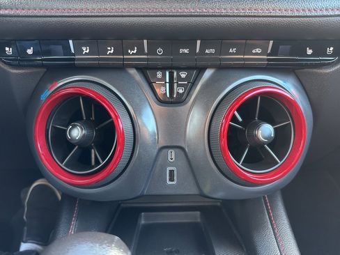 Used 2022 Chevrolet Blazer RS w/ Enhanced Convenience Package image 38