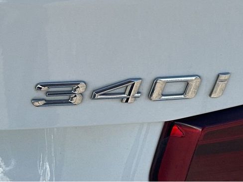 Used 2017 BMW 340i Sedan image 32