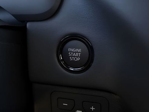 New 2026 Toyota Tundra Platinum AWD/4WD image 10