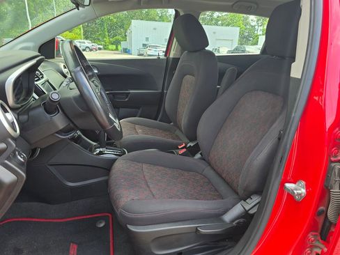 Certified 2020 Chevrolet Sonic LT FWD image 9