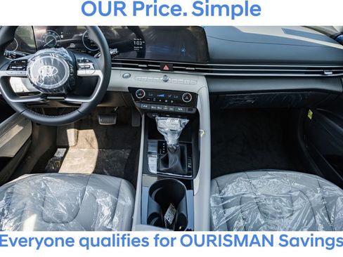 New 2025 Hyundai Elantra Limited image 17