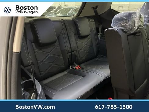 New 2026 Volkswagen Atlas SE image 12