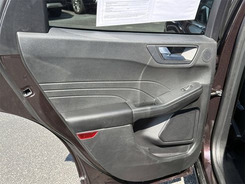 Used 2023 Ford Escape Platinum w/ Premium Technology Package image 20