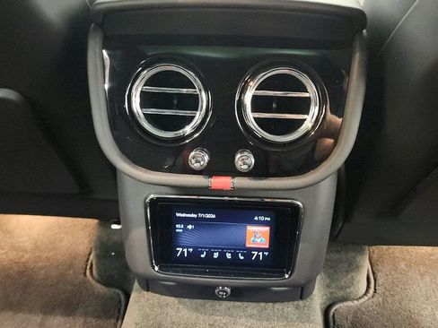 Used 2021 Bentley Bentayga Speed AWD/4WD image 41