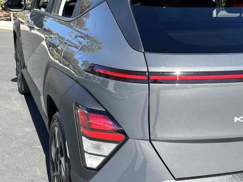 Used 2024 Hyundai Kona SEL image 54