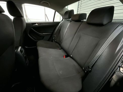Used 2015 Volkswagen Jetta S image 26