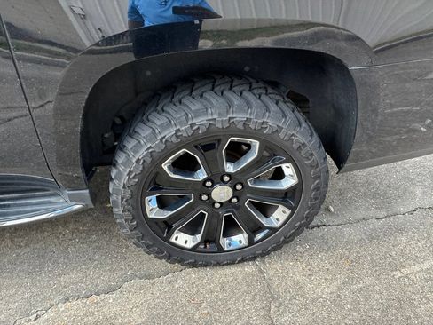 Used 2019 GMC Yukon XL SLT AWD/4WD image 13