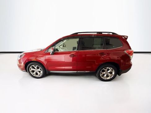 Used 2018 Subaru Forester 2.5i Touring AWD/4WD image 9