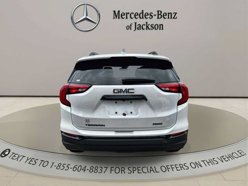 Used 2021 GMC Terrain SLE w/ Driver Convenience Package AWD/4WD image 7