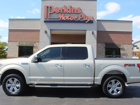 Used 2018 Ford F150 XLT w/ Equipment Group 302A Luxury AWD/4WD image 11