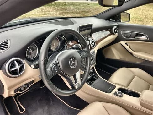 Used 2014 Mercedes-Benz CLA 250 4MATIC image 15