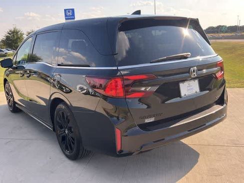 Certified 2026 Honda Odyssey Sport-L image 5