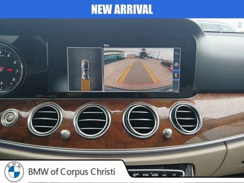 Used 2017 Mercedes-Benz E 300 4MATIC image 22