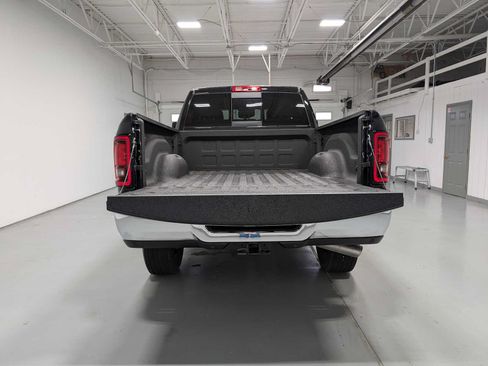 Used 2025 RAM 2500 Tradesman AWD/4WD image 43