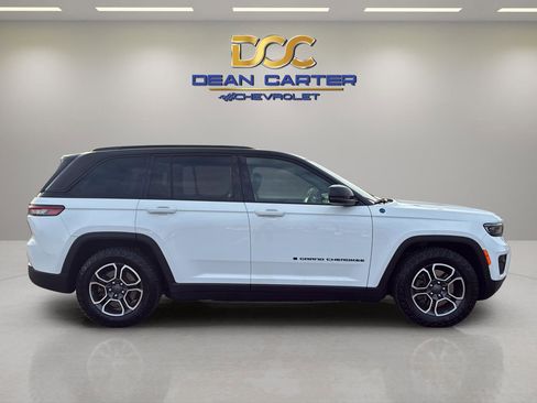 Used 2022 Jeep Grand Cherokee Trailhawk image 8
