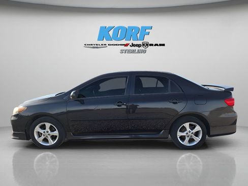 Used 2011 Toyota Corolla S image 8