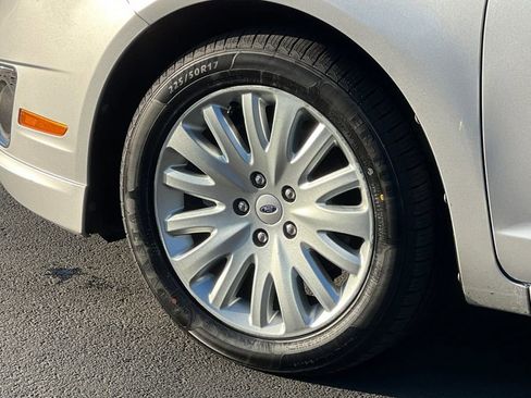Used 2012 Ford Fusion Hybrid image 25