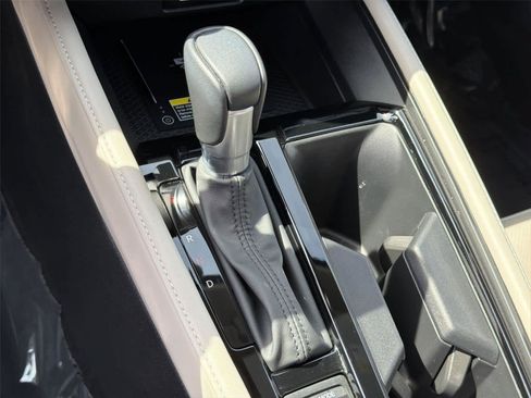 Used 2025 Honda Accord Touring image 19