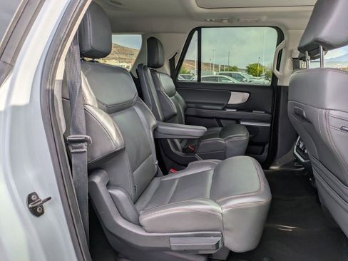Used 2025 Ford Expedition Max Active AWD/4WD image 31