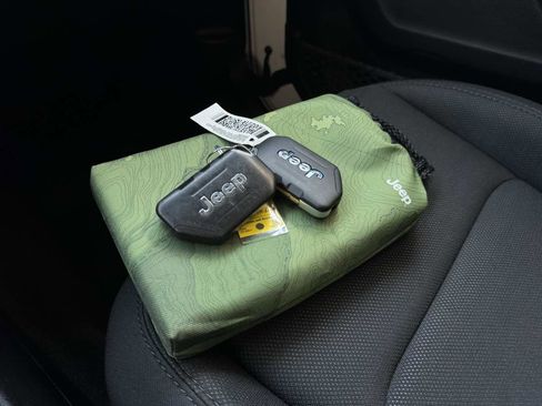 Used 2020 Jeep Wrangler Unlimited Sport S image 30