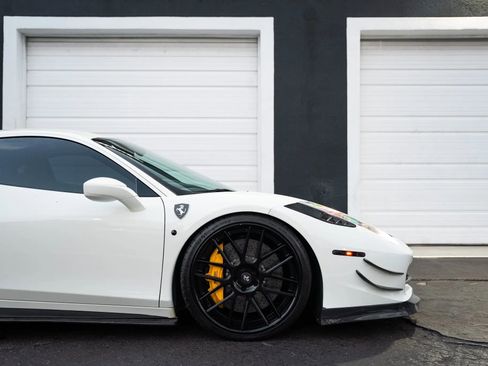Used 2011 Ferrari 458 Italia Coupe RWD image 8