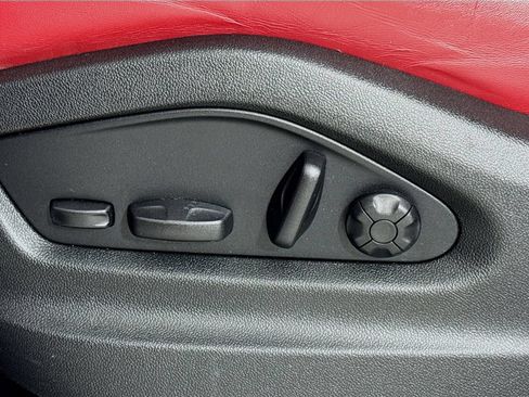 Used 2022 Porsche Cayenne GTS AWD/4WD image 16