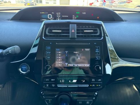 Used 2016 Toyota Prius Two FWD image 22