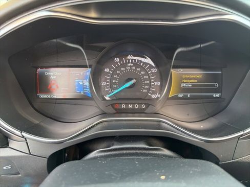 Used 2018 Ford Fusion Titanium image 23