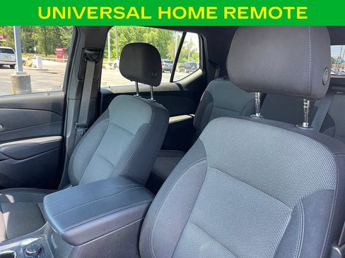 Used 2023 Chevrolet Traverse LT AWD/4WD image 13