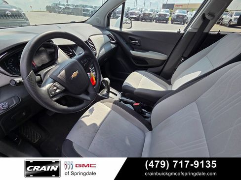 Used 2019 Chevrolet Trax LT AWD/4WD image 10