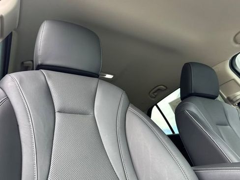 Used 2023 Buick Envision Essence AWD/4WD image 20