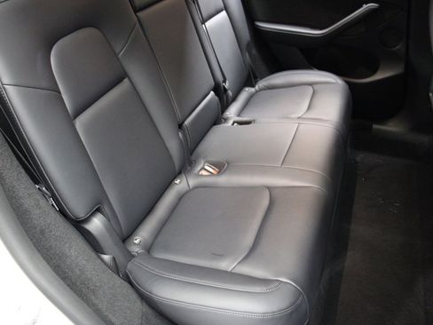 Used 2023 Tesla Model Y Long Range image 39