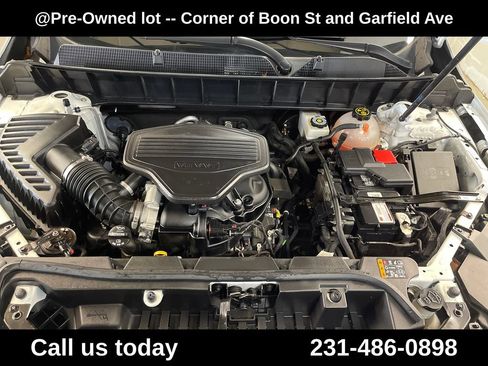 Used 2019 GMC Acadia SLT AWD/4WD image 10