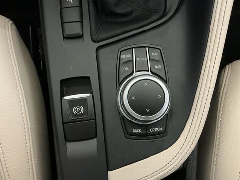 Used 2021 BMW X2 sDrive28i image 18