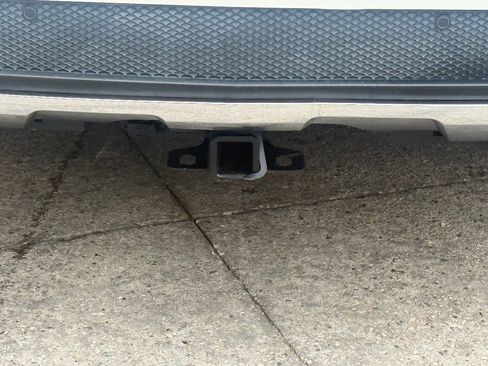 Used 2014 Mercedes-Benz GL 550 4MATIC image 6