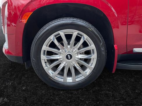 Used 2023 Cadillac Escalade ESV Premium Luxury image 15