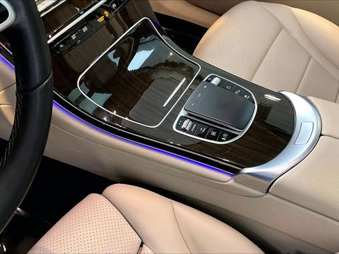 Used 2022 Mercedes-Benz GLC 300 GLC 300 image 16