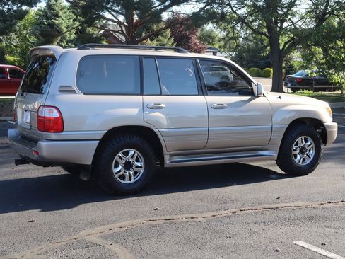 Used 1999 Lexus LX 470 4WD image 4