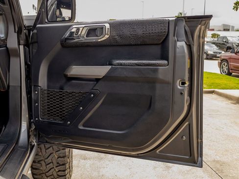 Used 2023 Ford Bronco Outer Banks image 35