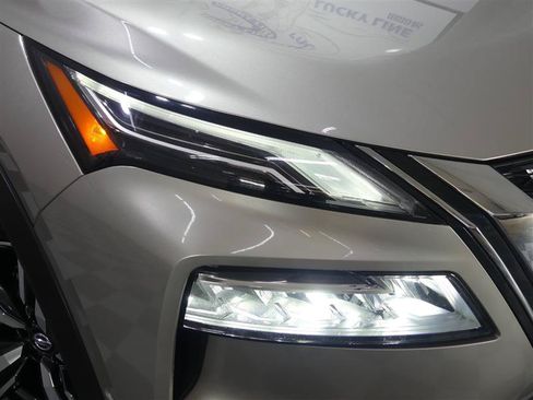 Used 2021 Nissan Rogue Platinum AWD/4WD image 15