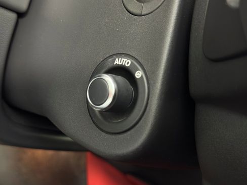 Used 2020 Jaguar F-TYPE R image 19