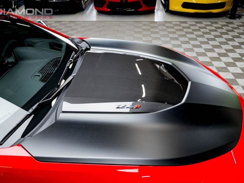 Used 2021 Chevrolet Camaro ZL1 RWD image 32