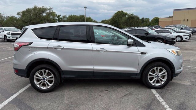 Used 2017 Ford Escape SE AWD/4WD image 7