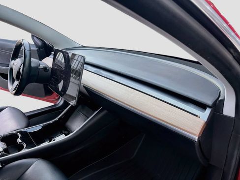 Used 2019 Tesla Model 3 Standard Range Plus RWD image 28