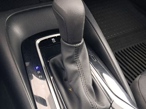 Used 2023 Toyota Corolla LE image 32