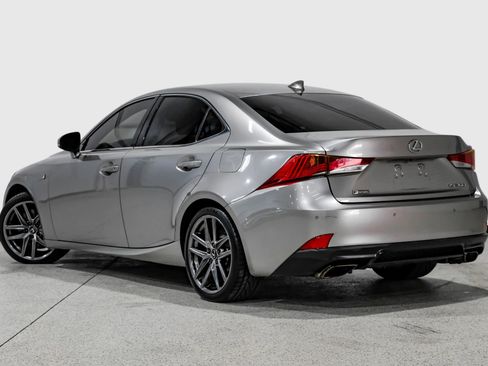 Used 2019 Lexus IS 300 RWD image 8