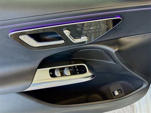 Used 2025 Mercedes-Benz E 450 4MATIC Sedan w/ Winter Package image 18